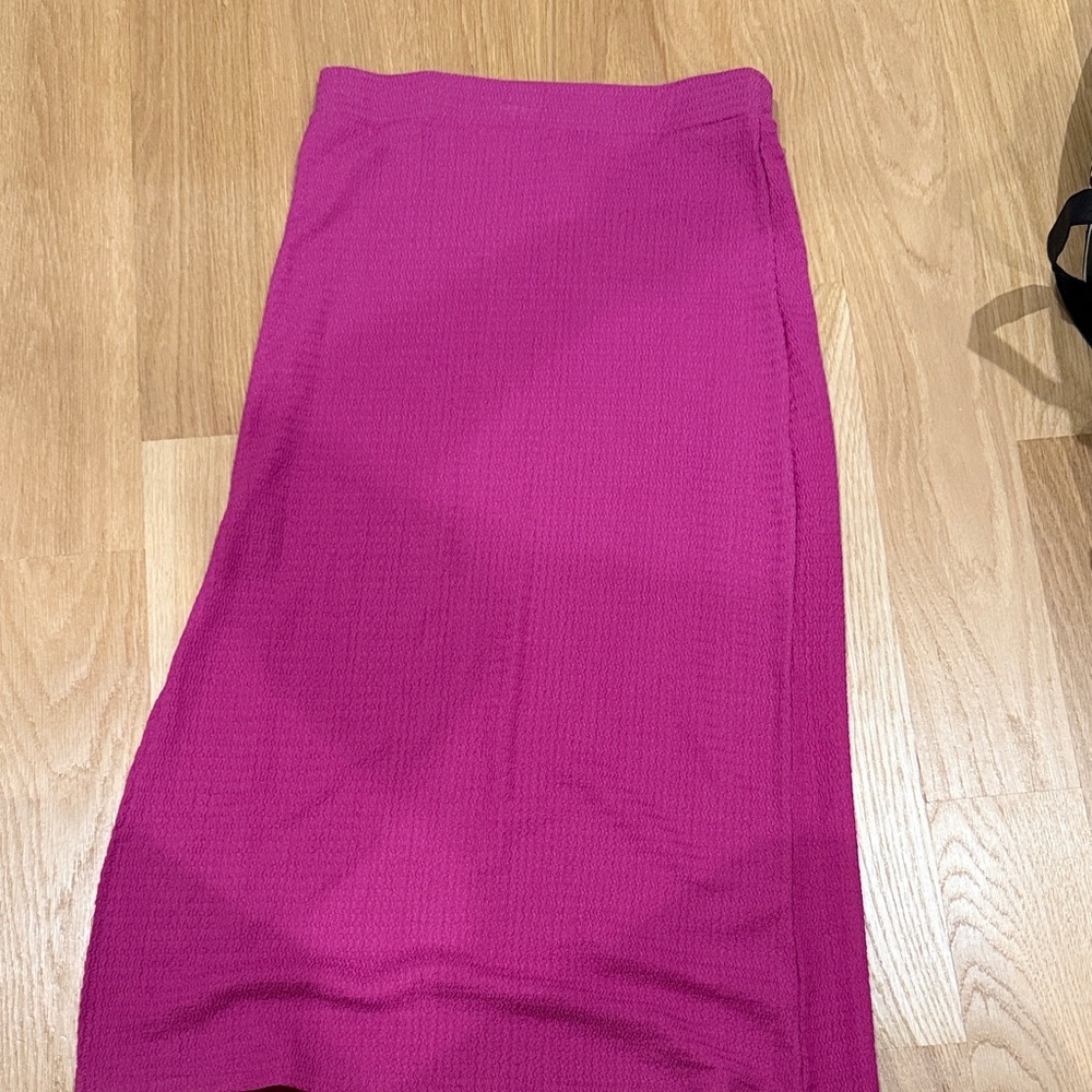 SHEIN Vibrant Pink Pencil Skirt